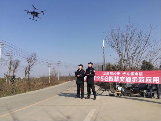 ȫ���ׂ�(g��)5G�ǻ۽�ͨʾ����(y��ng)��ϵ�y(t��ng)�ڳɶ�����