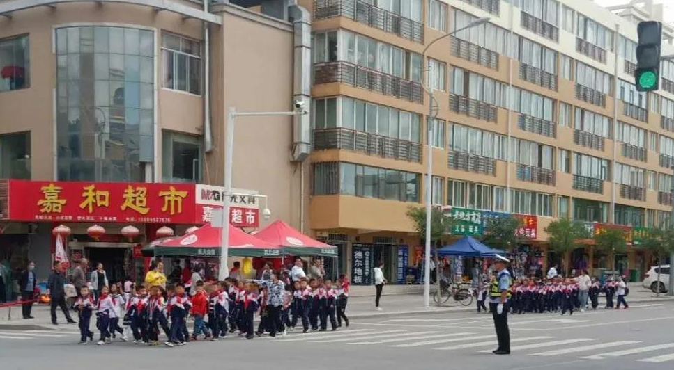 ���C���W(xu��)�ڣ������������m(x��)��(qi��ng)��У�@��ͨ��ȫ��������